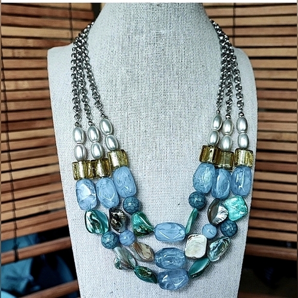 Aqua Light Blue Clear Oversized Bicone Lucite Plastic Beaded Vintage Necklace - Picture 6 of 7